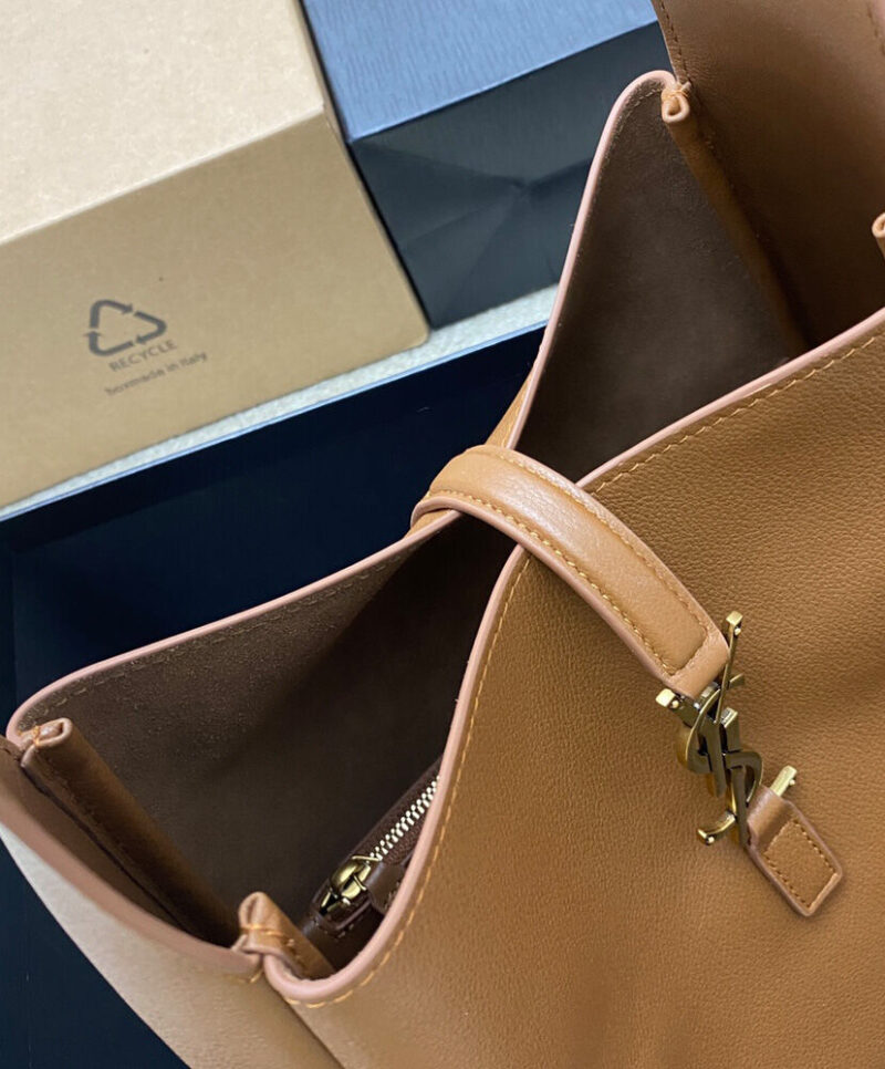 Saint Laurent Le 5 A 7 Supple Small In Grained Leather